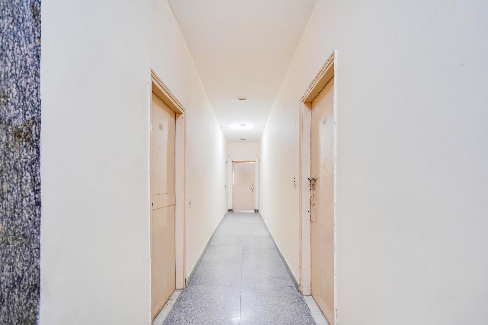 Hotel O Noida Stay Exterior photo